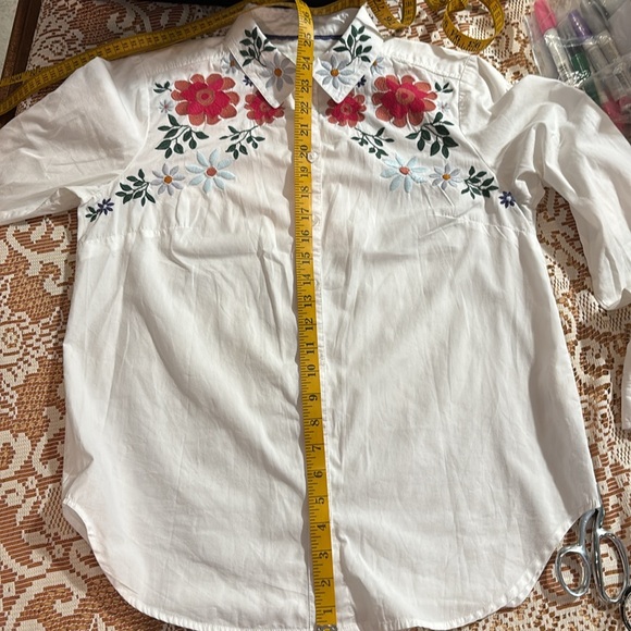 Anthropologie White and Pink Embroidered Button Down Shirt - Picture 8 of 8